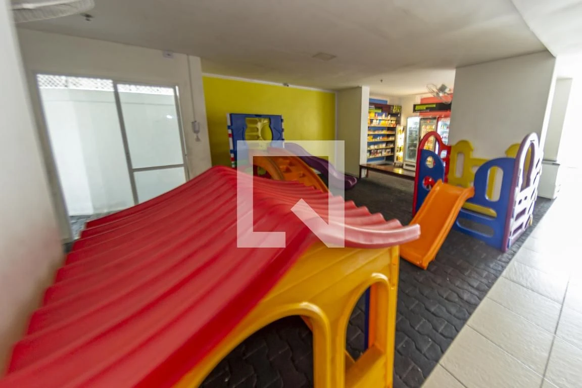 Furnished 2-bedroom apartment with 1 bath and parking — photo 75
