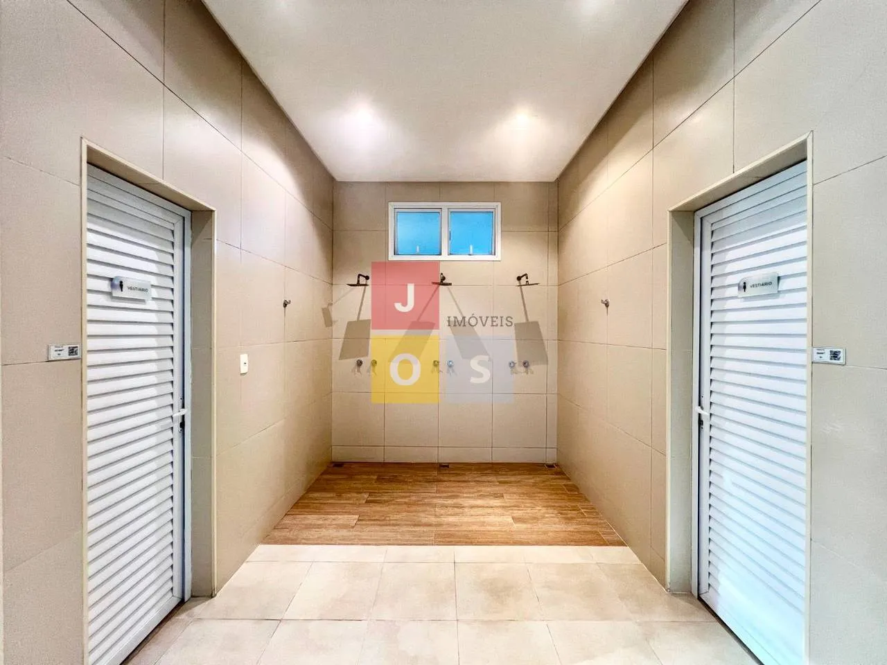 Furnished 4-bedroom suite apartment with 156 m² — photo 125