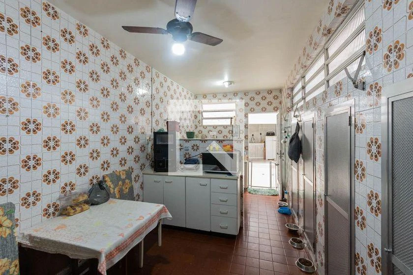 Casa para alugar com 4 quartos e 230 m², 3 banheiros — photo 50