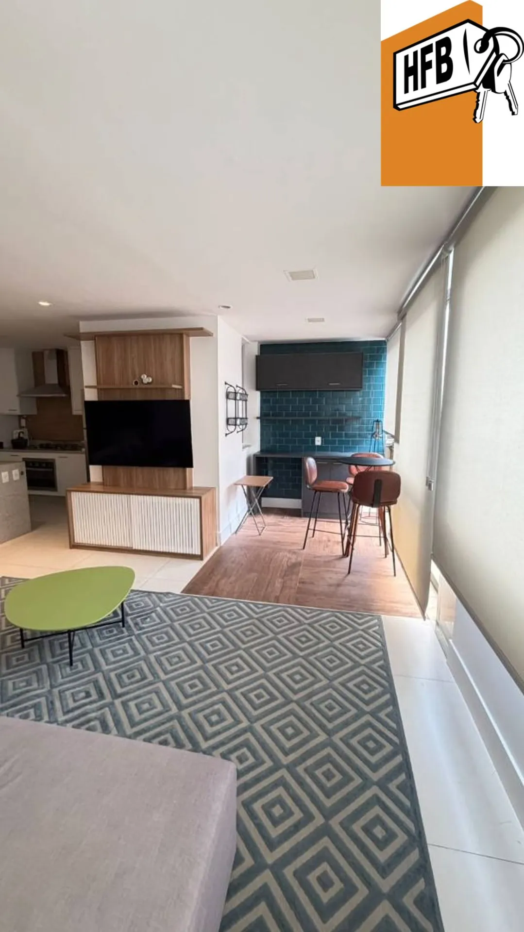 Засклений балкон та 2 спальні: квартира 110 м² — photo 18
