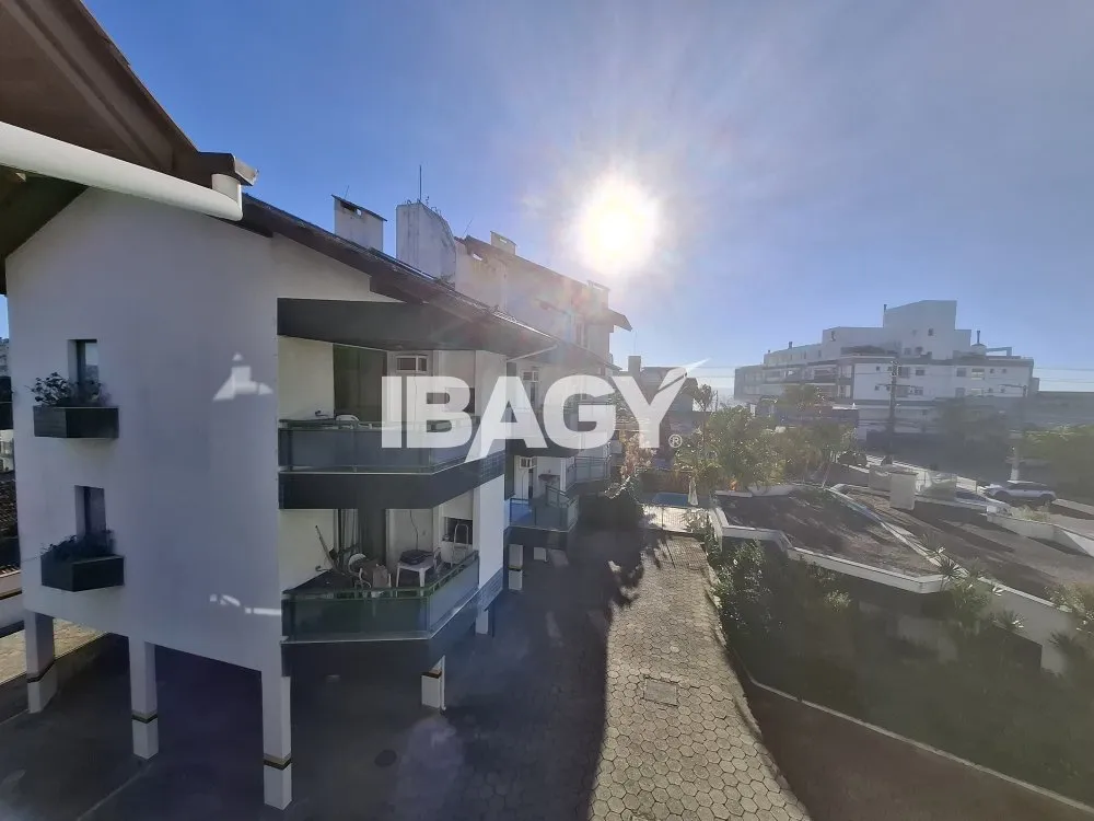 Apartamento amueblado de 1 dormitorio con balcón y 42 m² — photo 16