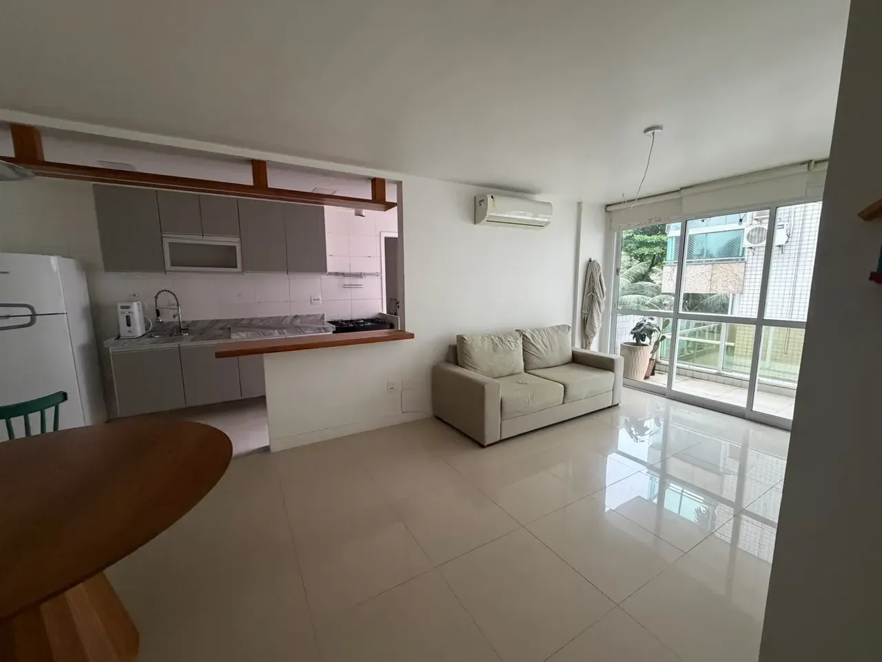 2-bedroom apartment, 1 with its own bathroom, 90 m² — photo 3