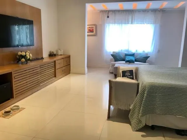 Unfurnished apartment with 3 bedrooms and 5 bathrooms — photo 31