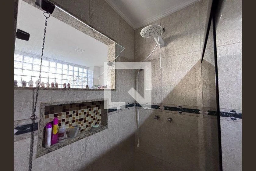 Casa sem mobília com 4 quartos e 618 m² — photo 5