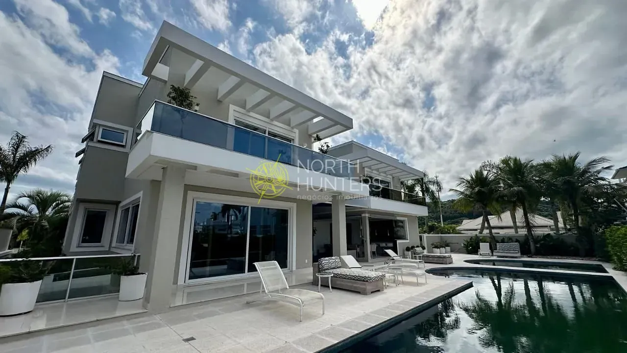 Furnished house with 9 bedrooms and a gas open kitchen — photo 37