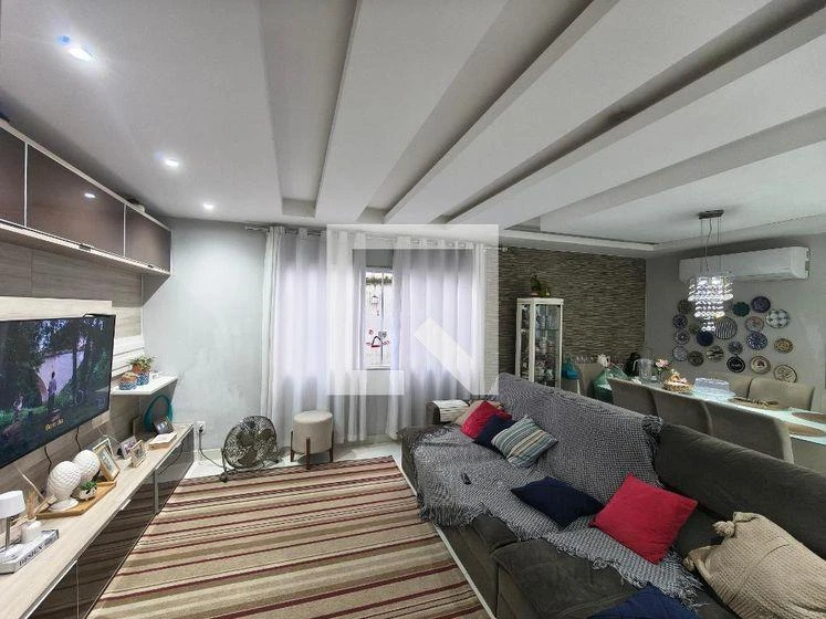 Dishwasher in a 4-bedroom house, 220 m² — photo 13