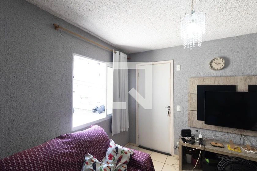 Apartamento mobiliado de 2 quartos em condomínio com piscina — photo 3