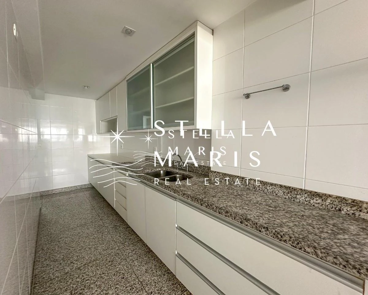 200 m² apartment with 4 en-suite bedrooms and 6 baths — photo 7