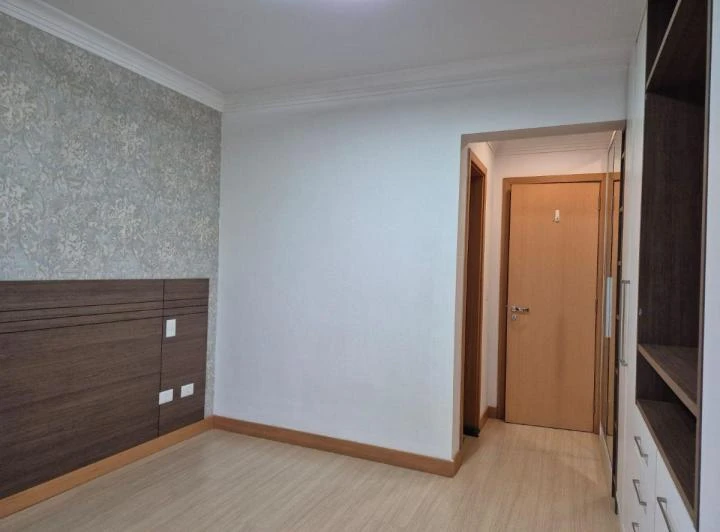 2-bedroom apartment with 1 en-suite and 106 m² — photo 5