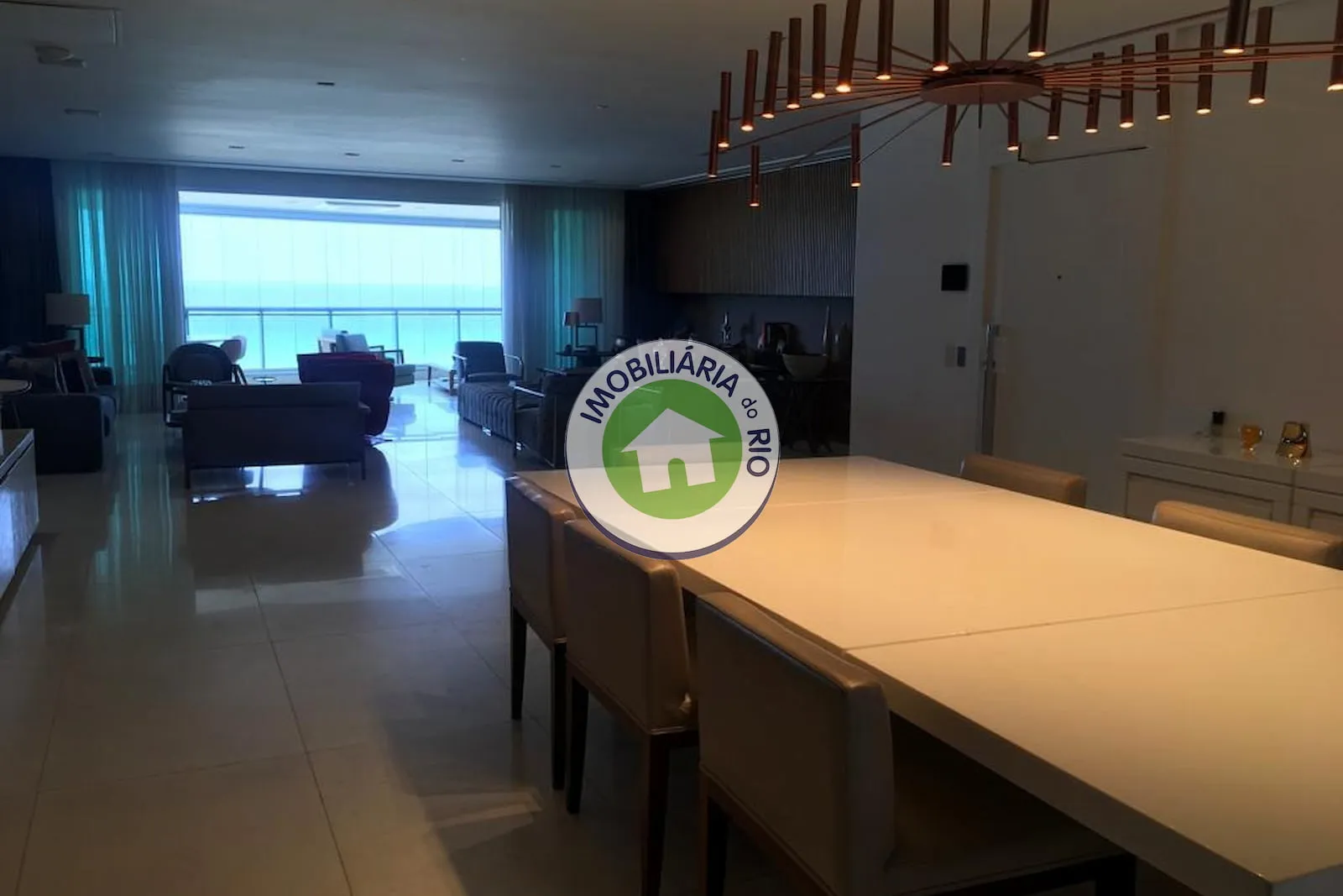 Apartamento mobiliado com 3 dormitórios e 5 banheiros — photo 9