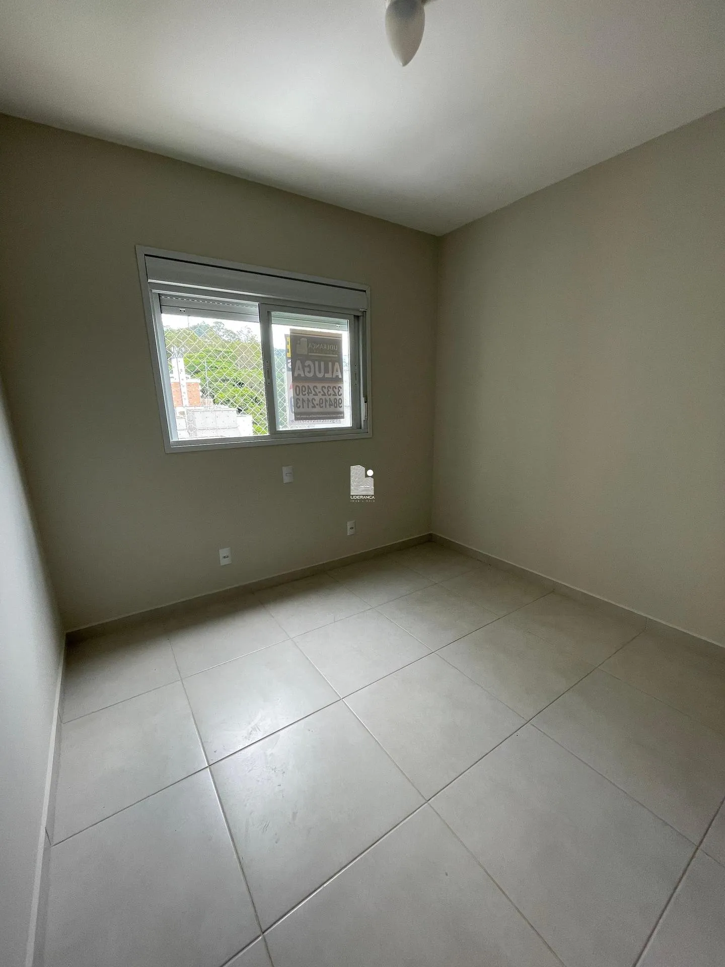 Furnished apartment, 60 m², with a grill on the balcony — photo 16