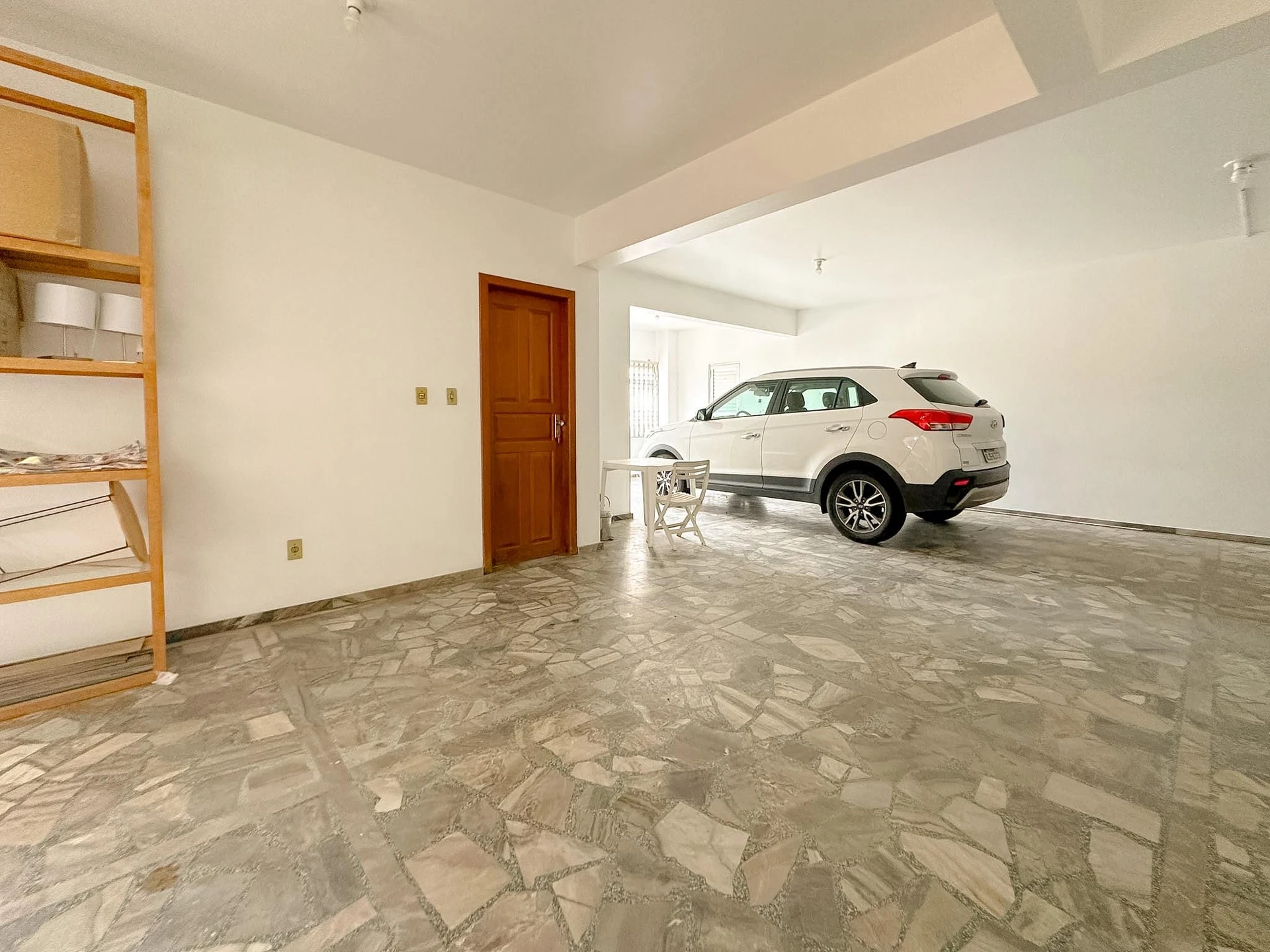 Furnished house, 250 m², with a bathtub — photo 20