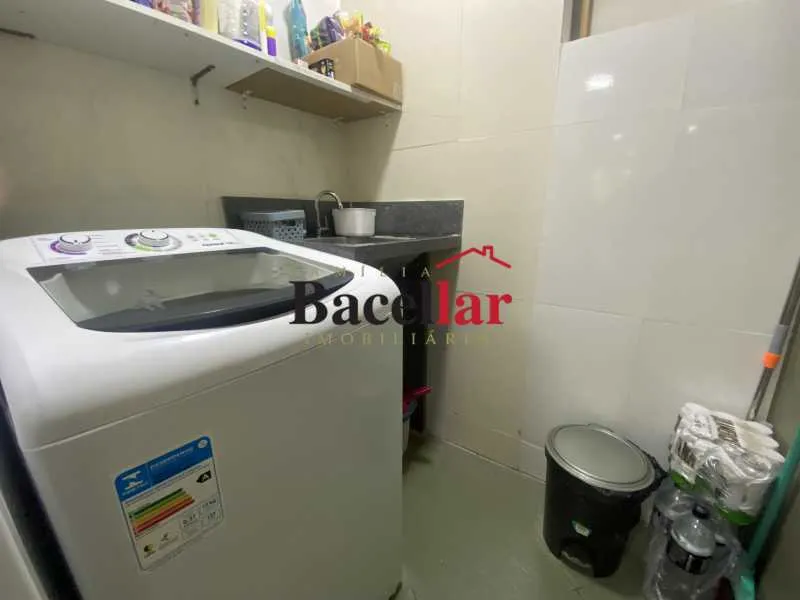 Furnished apartment with open-plan kitchen and 3 bedrooms — photo 4