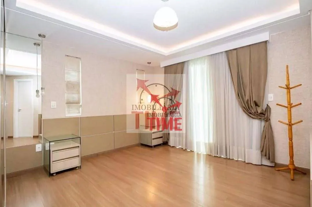 Casa de 3 dormitorios, cocina cerrada y 4 plazas de garaje — photo 24