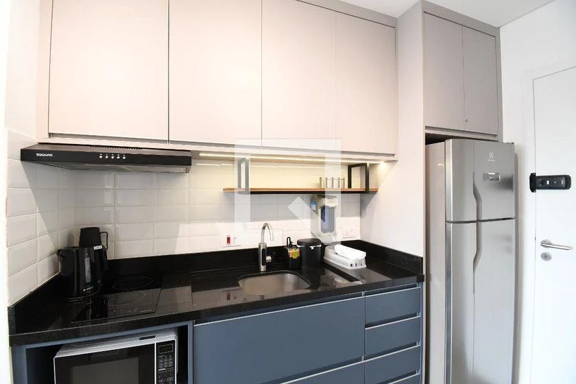 25 m² apartment with a home office and a washing machine — photo 9
