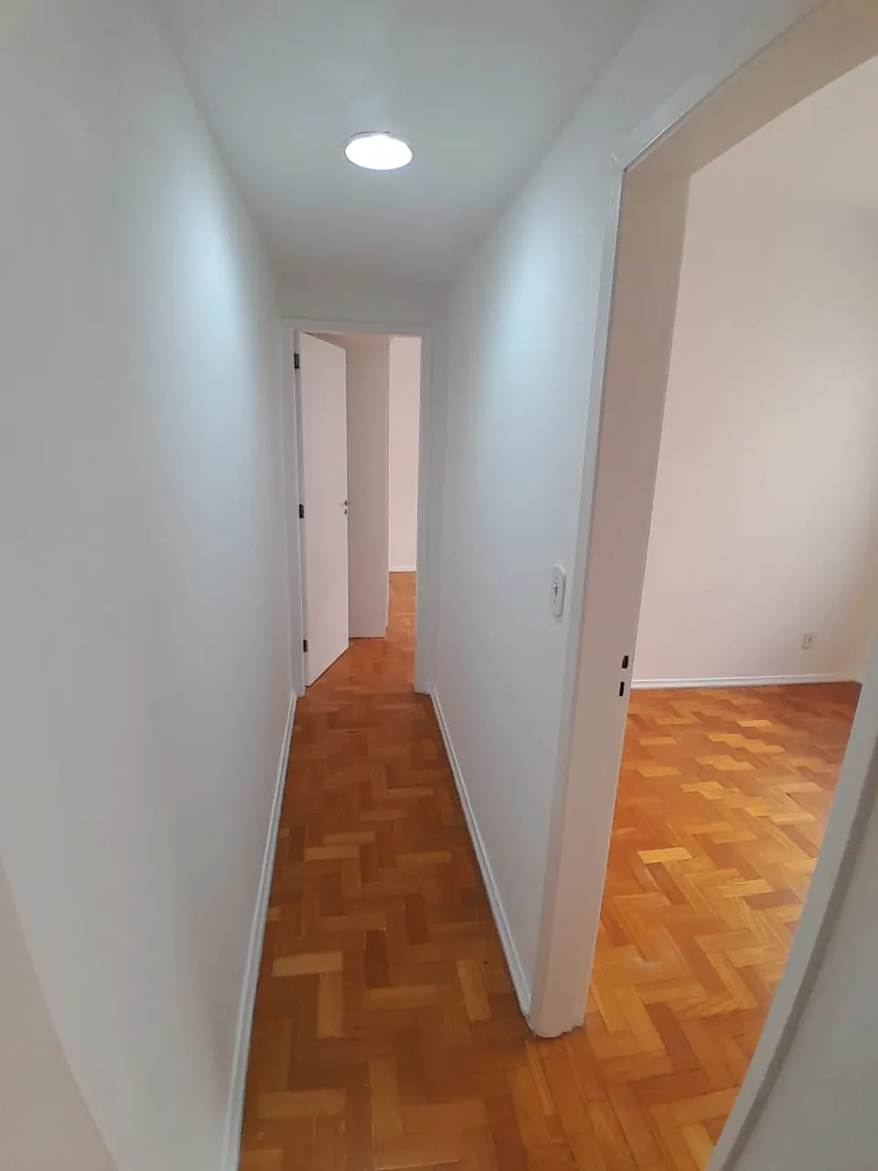 2-bedroom apartment with 1 bathroom, no parking — photo 14