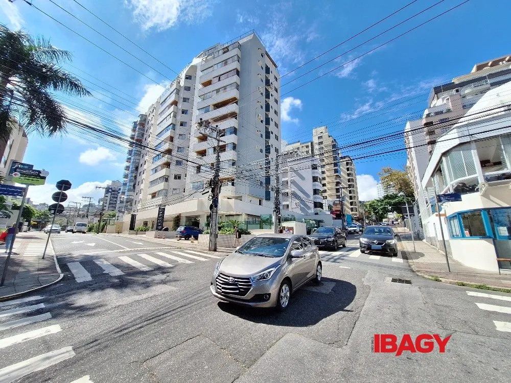 Apartamento de 4 dormitorios con 135 m² y 1 suite — photo 36