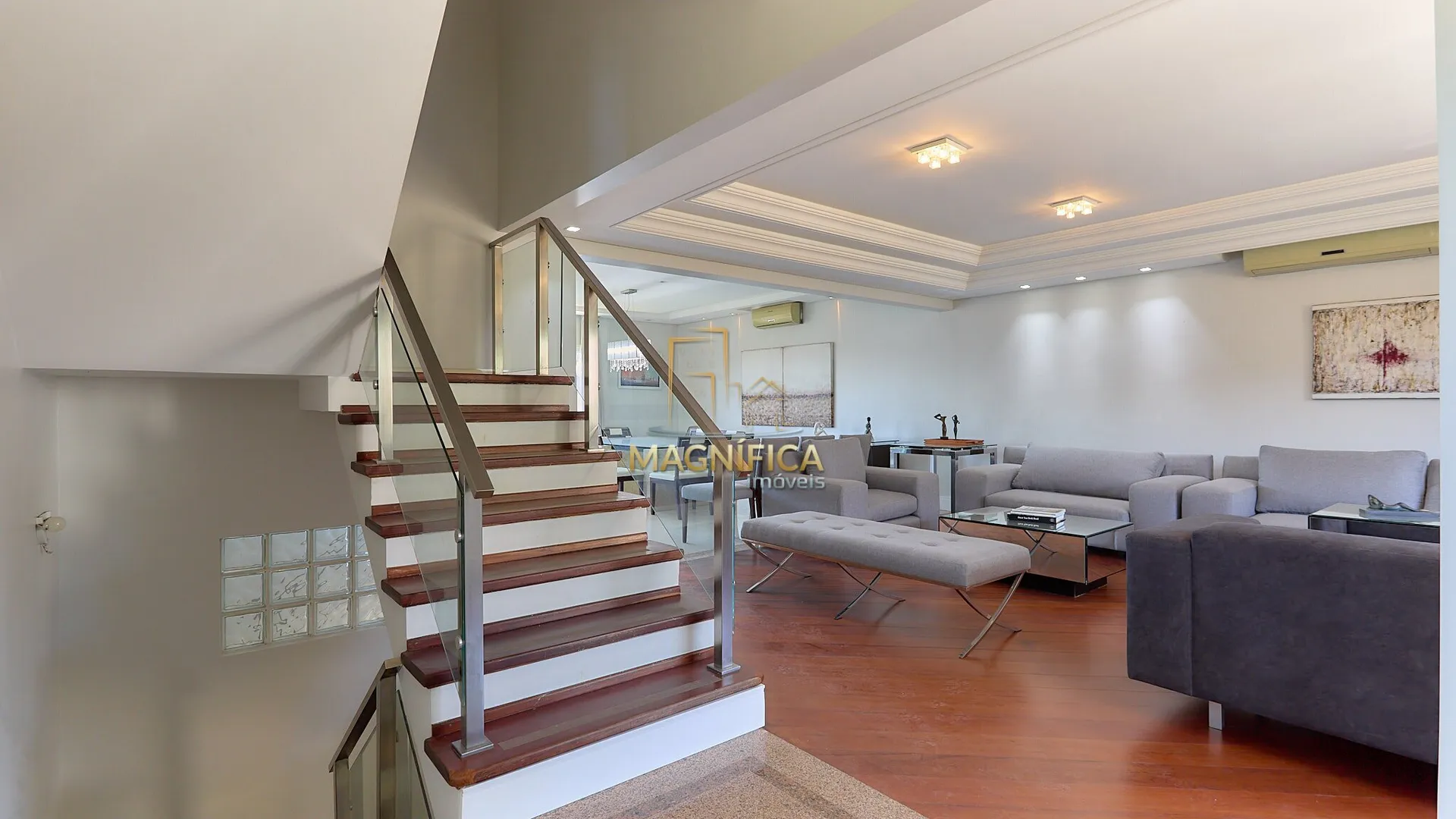 House with 4 bedrooms and 3 en-suite suites, 4 parking spaces — photo 5