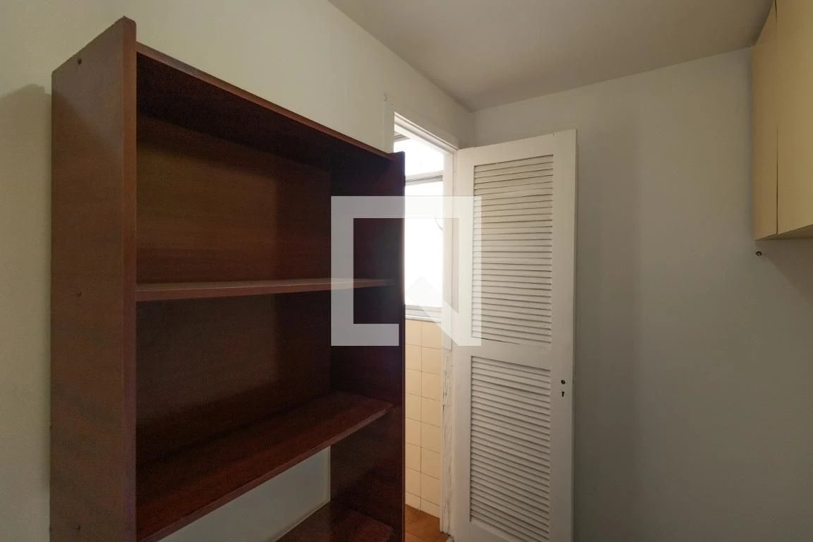 3-bedroom apartment in a building with a gym — photo 5