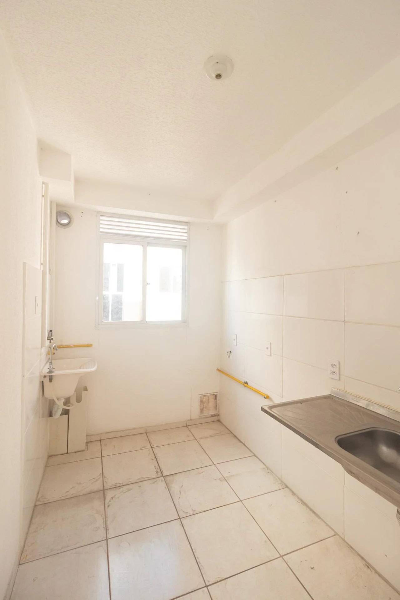 Unfurnished 2-bedroom apartment with 1 bathroom — photo 24