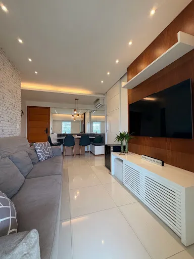 3-bedroom apartment with a glass-enclosed balcony — photo 16