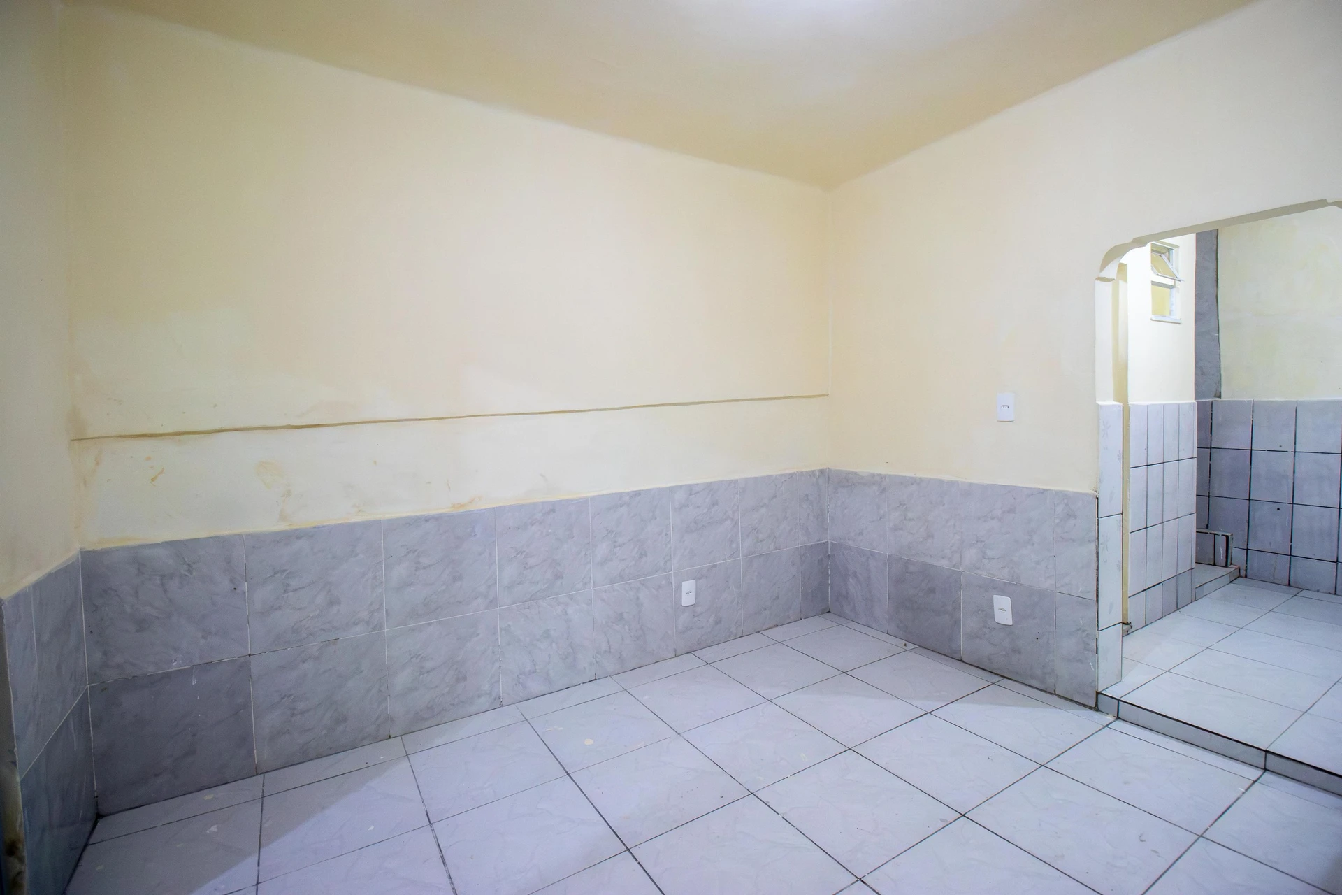House with 1 bedroom and 1 bathroom, no parking — photo 11