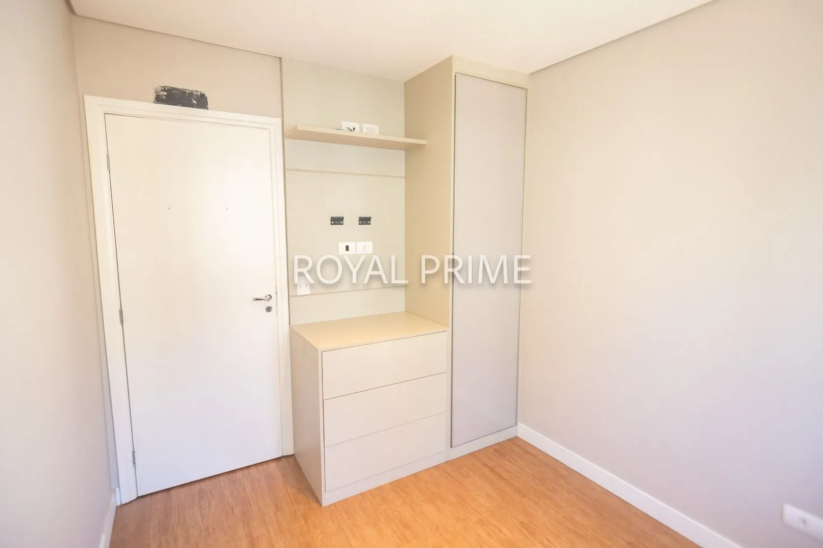 Apartamento de 3 dormitorios con cocina abierta y BBQ privado — photo 23