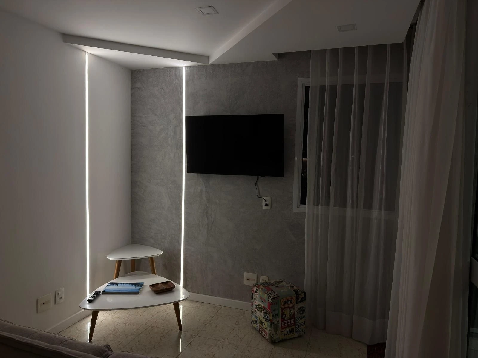 Furnished 1-bedroom apartment with balcony and parking — photo 18