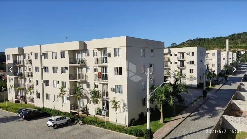 Furnished 60 m² apartment with open-plan kitchen and balcony — photo 14