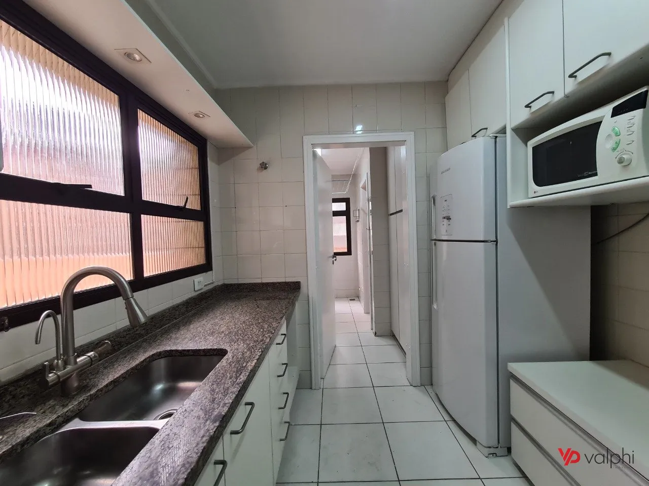 Квартира з 3 спальнями, 4 ванними та 2 паркомісцями — photo 15