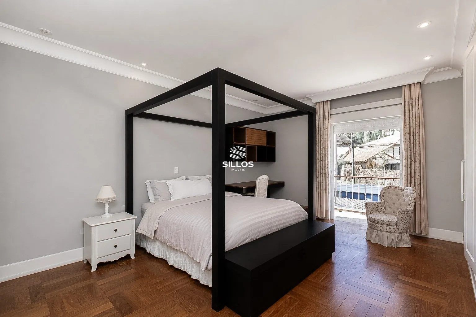 Rental house with 4 en-suite bedrooms and 7 baths — photo 34