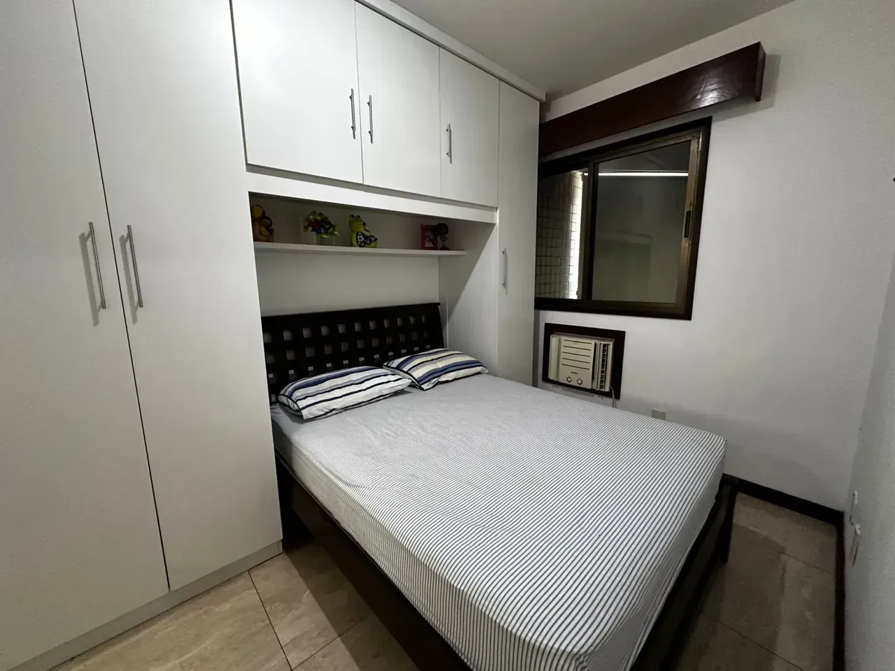 Furnished apartment with 3 bedrooms and a closed kitchen — photo 15