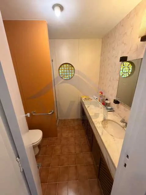 3-bedroom apartment with a bathtub — photo 2