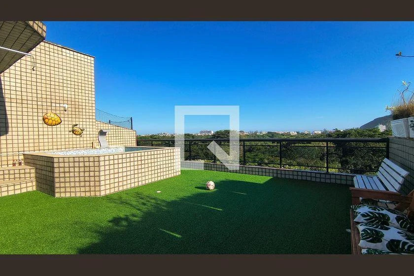 Top-floor duplex with 326 m², 5 bedrooms and 3 parking — photo 40