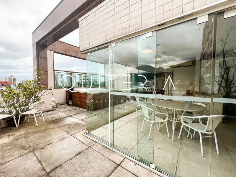 Apartamento duplex com varanda, 3 quartos e 5 banheiros — photo 10