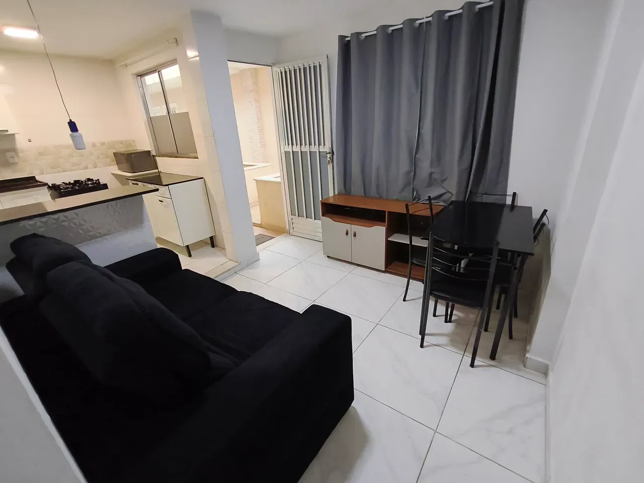 Furnished 2-bedroom apartment with open-plan kitchen — photo 7