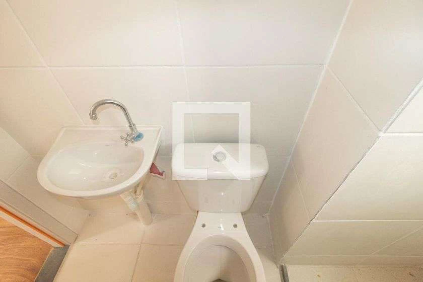 2-bedroom apartment with an electric shower — photo 15
