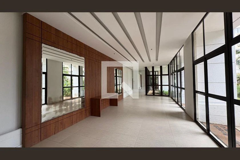 2-bedroom apartment in a building with a gym — photo 6