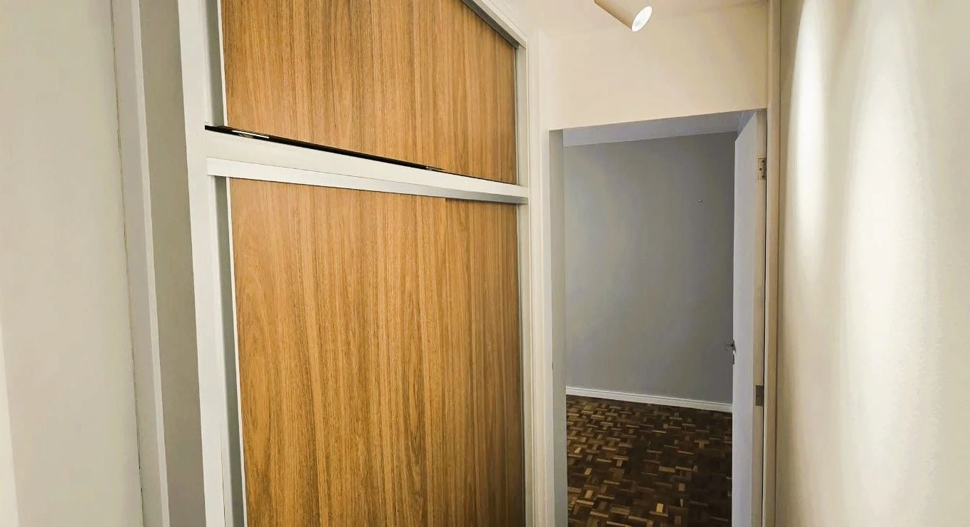 2-bedroom apartment with a washing machine in Curitiba — photo 13