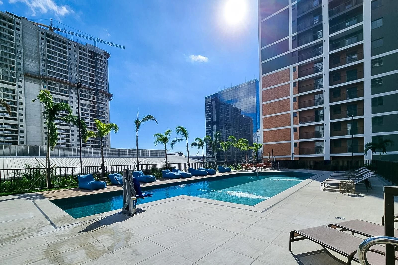3-bedroom apartment with a water view in Rio de Janeiro — photo 72