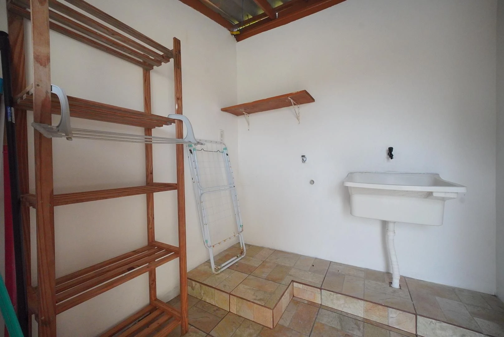 2-bedroom apartment with a washing machine in Florianópolis — photo 18