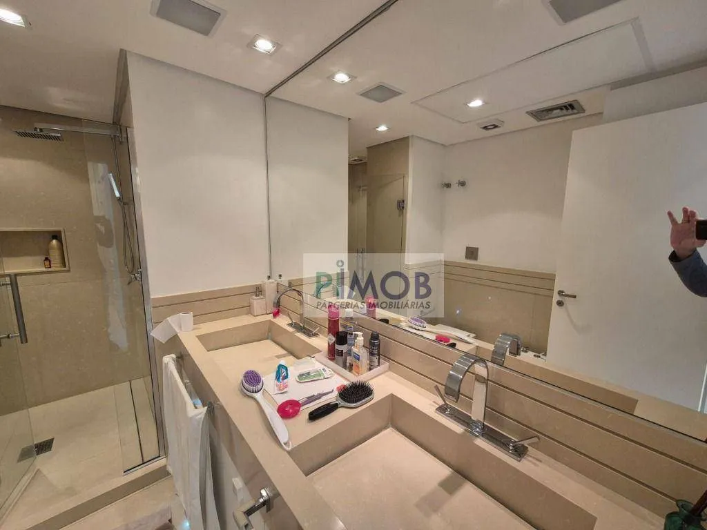 Furnished duplex penthouse with 3 bedrooms and 256 m² — photo 66