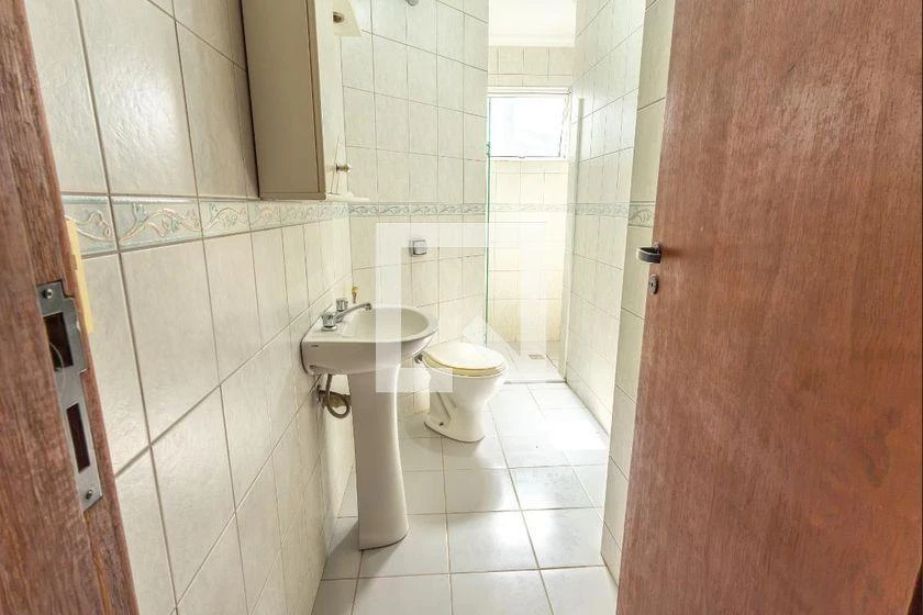 3-bedroom house with a home office in Curitiba — photo 36