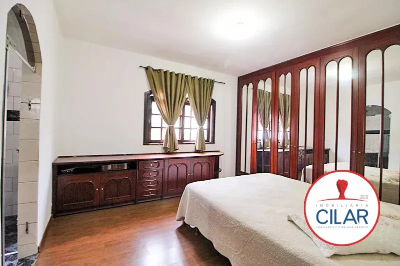 Unfurnished house with 4 bedrooms and 5 bathrooms — photo 17