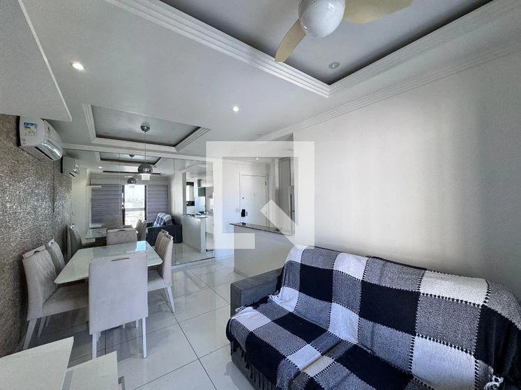 Furnished apartment, 80 m², with a glass-enclosed balcony — photo 9
