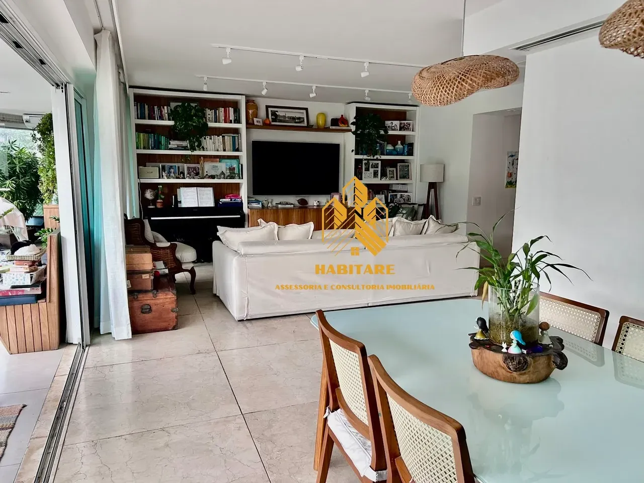 Home office in a 3-bedroom apartment, 170 m² — photo 7