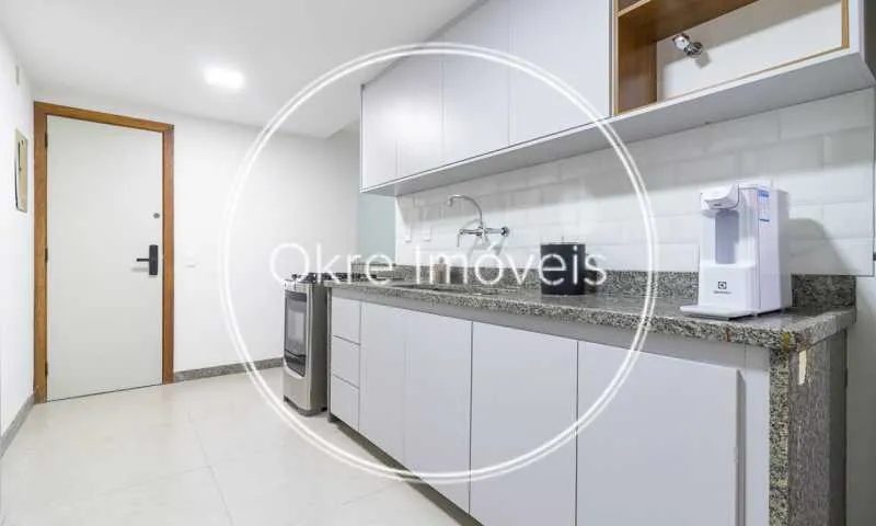 Furnished residential apartment with 4 bedrooms and gas stove — photo 14