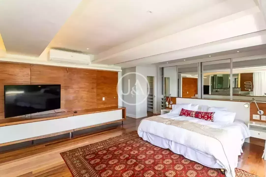 Casa con 5 dormitorios y 5 baños de 700 m² — photo 5