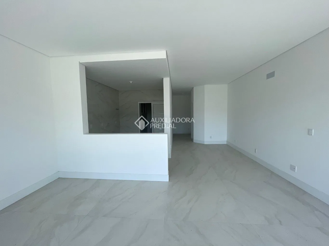 3-bedroom apartment with 159 m² and 2 parking spaces — photo 33