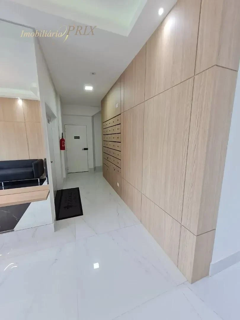Glass-enclosed balcony in a 2-bedroom apartment, 76 m² — photo 20
